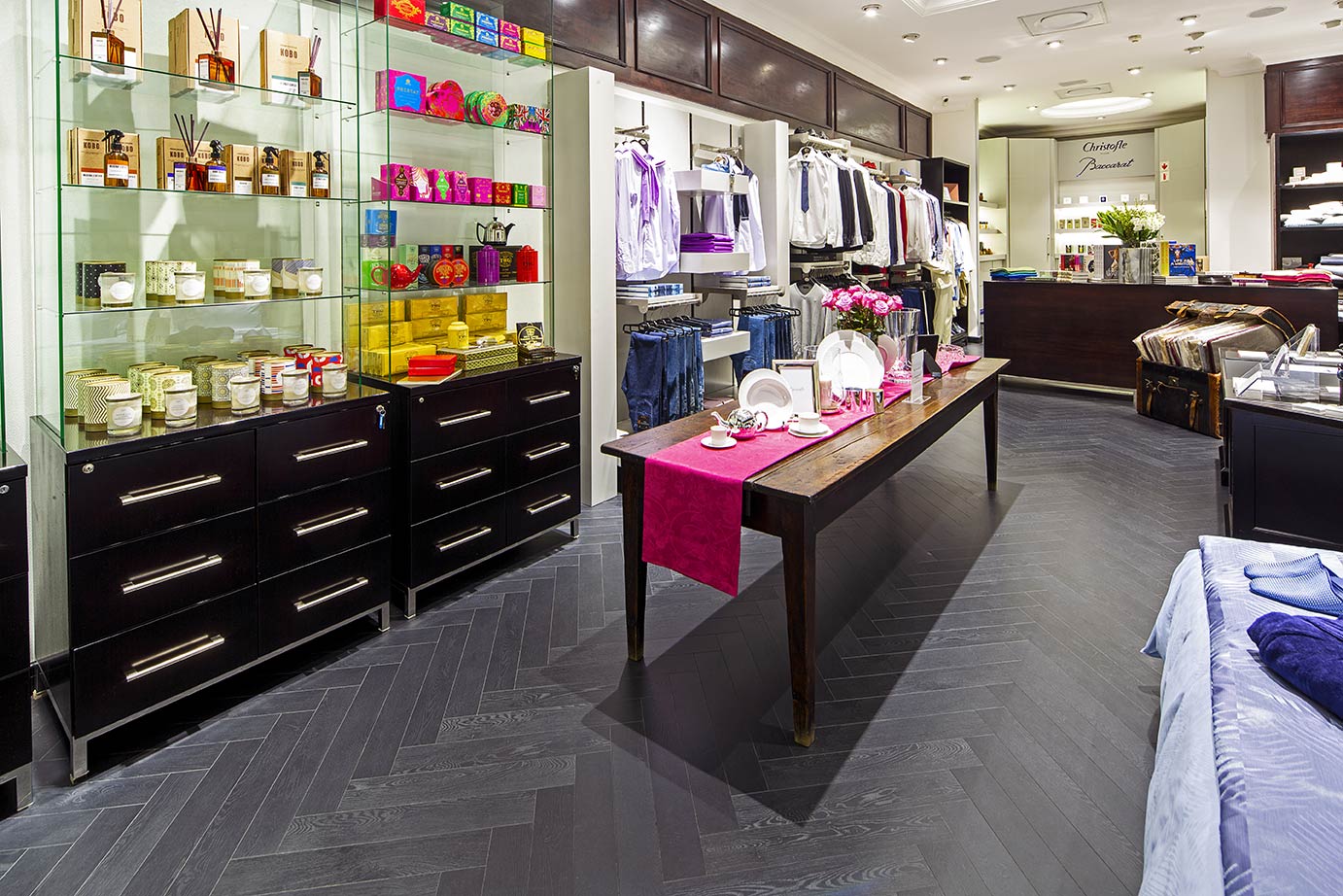 Black herringbone commercial application in shopping center