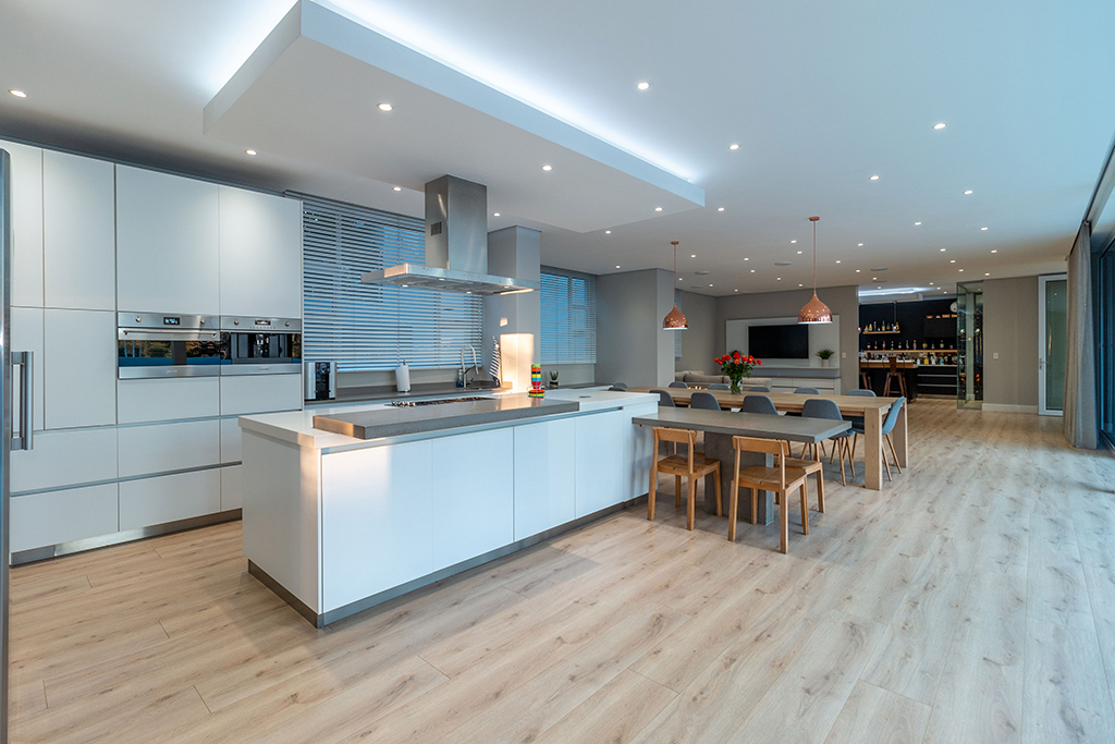 maplewood mist in luxury Dowerglen home