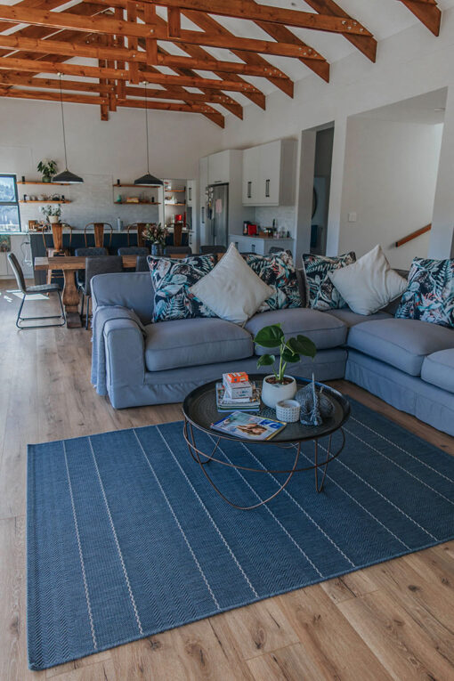 Olifant laminate in an open plan living area