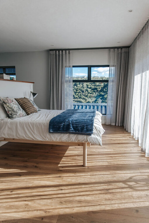 Olifant laminate in an bedroom